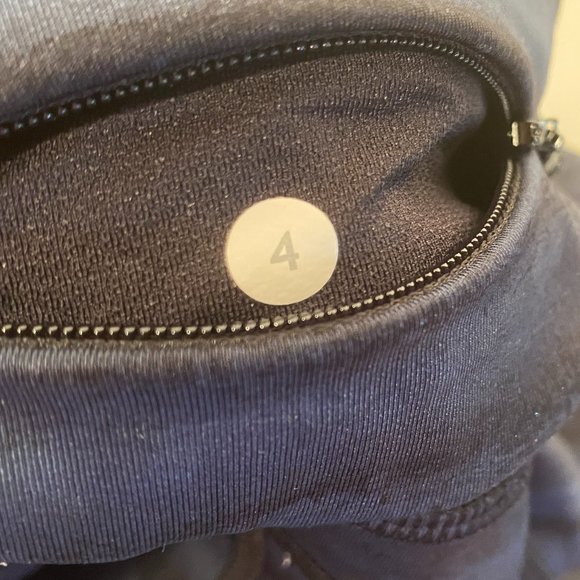 Lululemon Ruffled Leg Blue Black Workout Leggings Women Size 4 - Picture 7 of 7